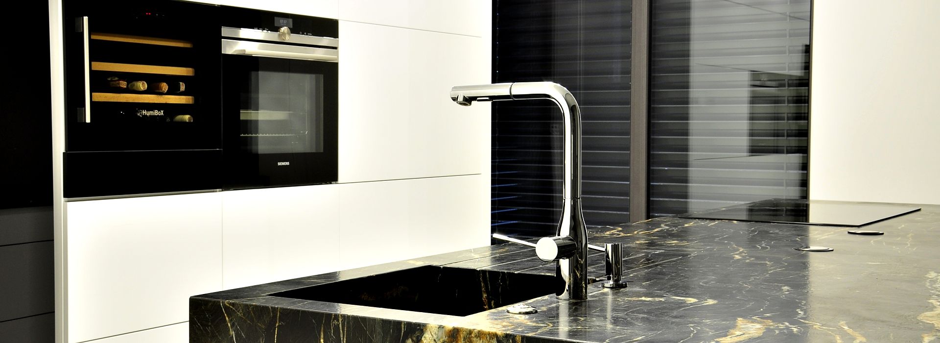 STRONA 1 realizacja kuchnia wyspa horizon granit.JPG