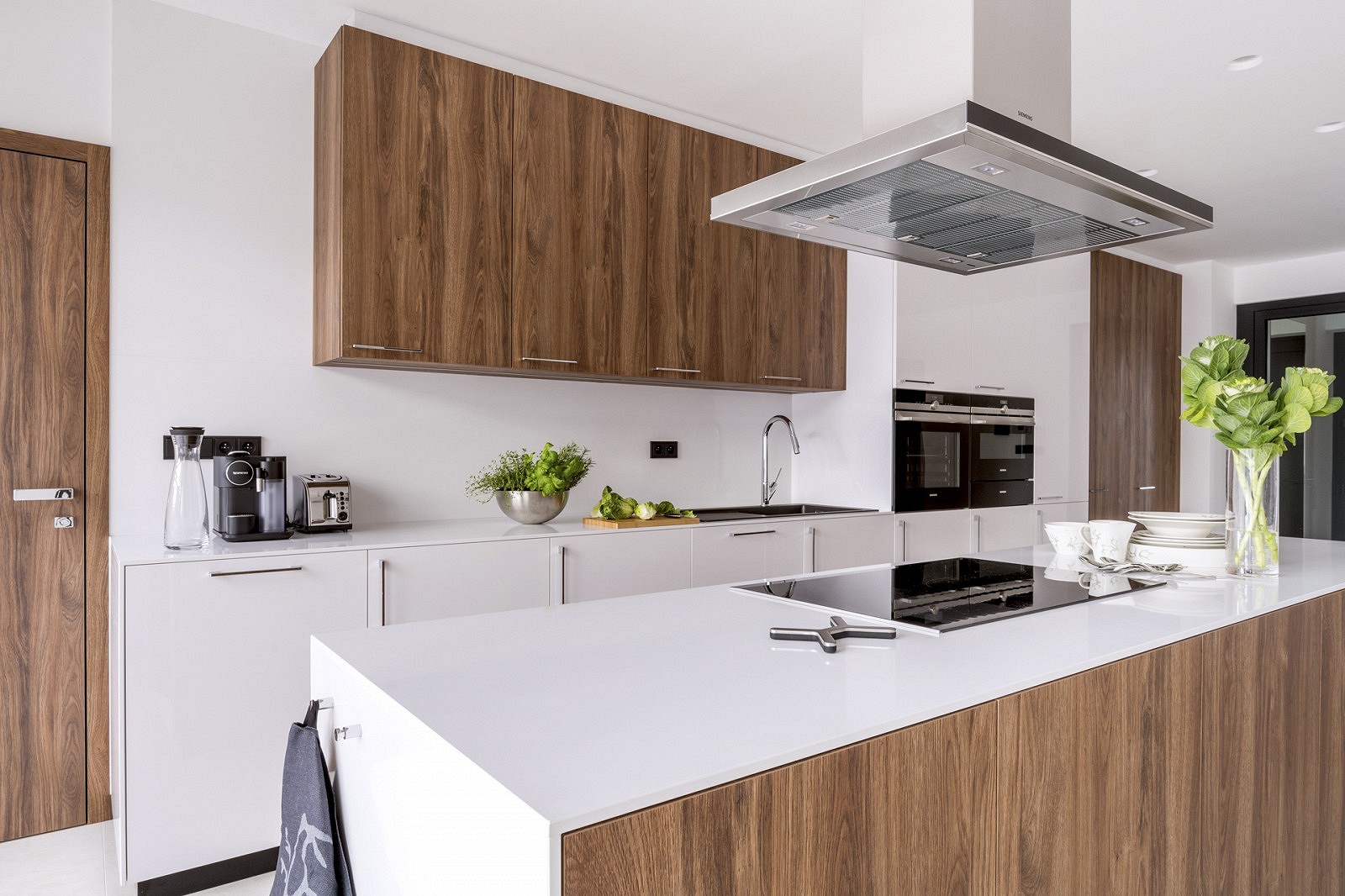 Konglomerat kwarcowy biały - kuchnia